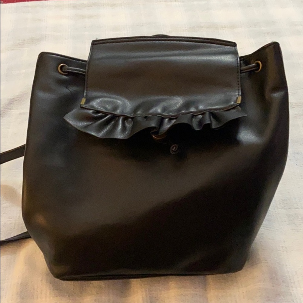 Women’s utility backpack